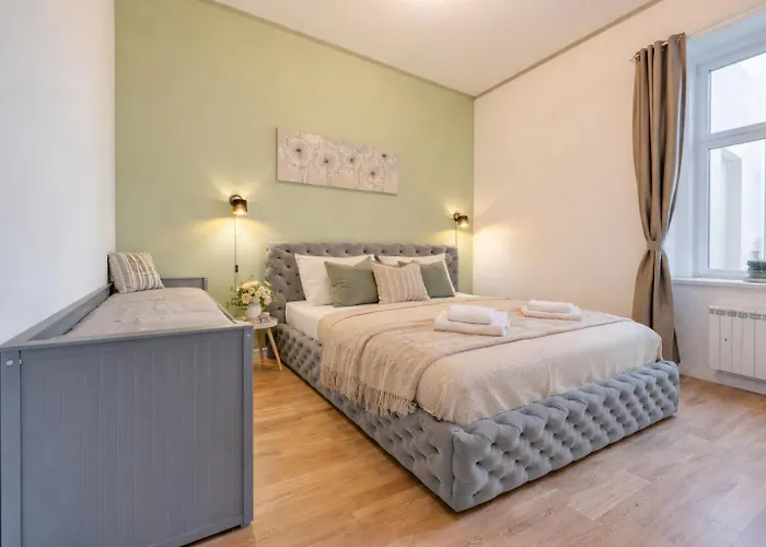 3br - Self Check-in - 1 - Sleeps 8 * Prag